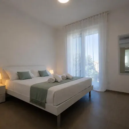 Gardenia Residenza 13 شقة فاستو