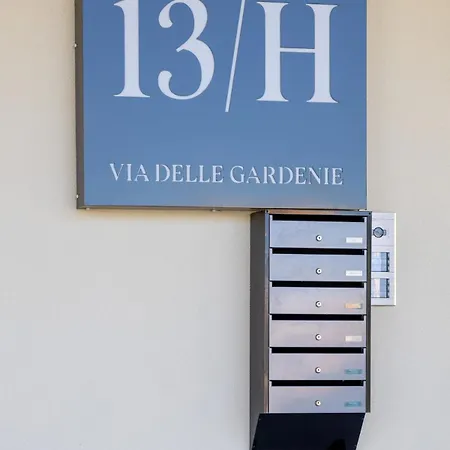 شقة Gardenia Residenza 13 *